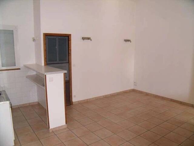 Location Appartement 2 pièces 41 m² Bourg-lès-Valence 26500