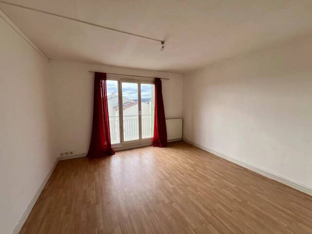 Location Appartement 3 pièces 59 m² Guilherand-Granges 07500