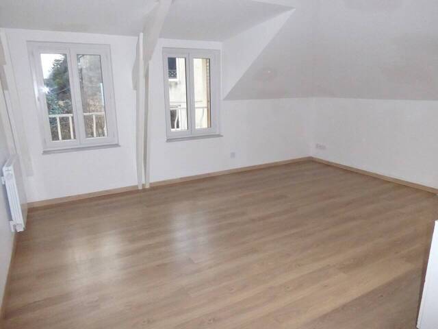 Location Appartement 2 pièces 26 m² Vals-les-Bains 07600