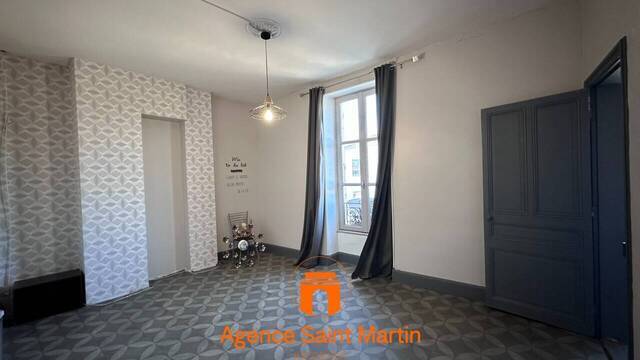 Vente Appartement 6 pièces 130 m² Montélimar 26200