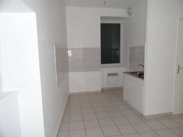 Location Appartement 1 pièce 26 m² Annonay 07100