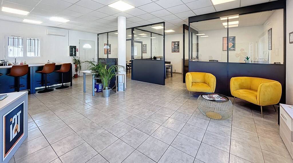 Agence immobilière à La Calmette