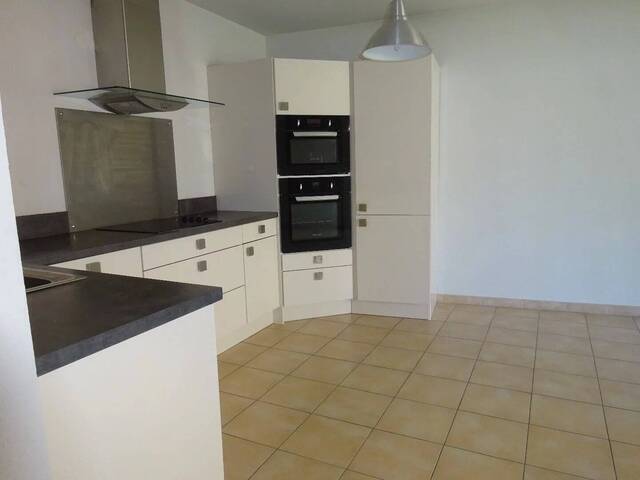 Sold Apartment 2 rooms Nîmes 30000 43.72 m²