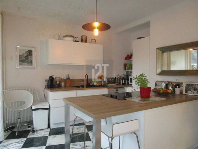 Sold Apartment 5 rooms Nîmes 30000 117 m²