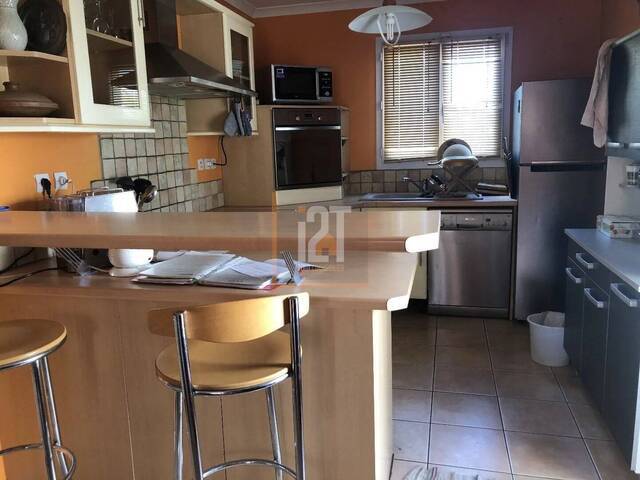 Sold House 5 rooms Nîmes 30000 90 m²