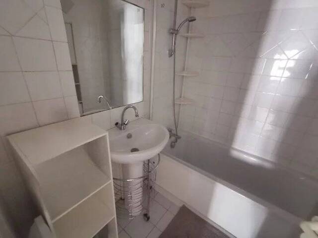 Sold Apartment 2 rooms Nîmes 30000 41.77 m²