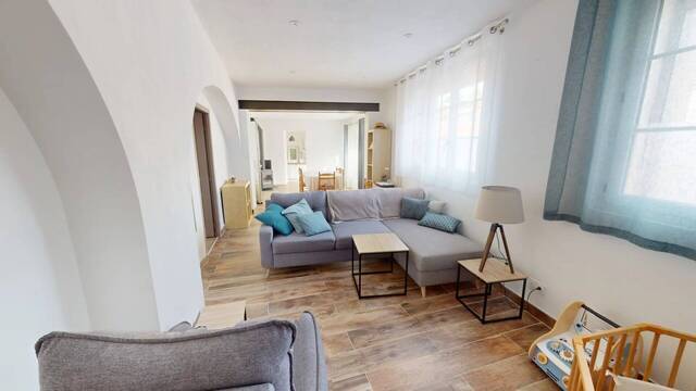 Sold House 5 rooms Dions 30190 143.34 m²