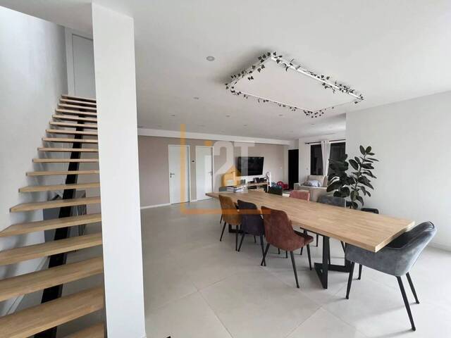 Vente Maison 6 pièces Vic-le-Fesq 30260 150 m²
