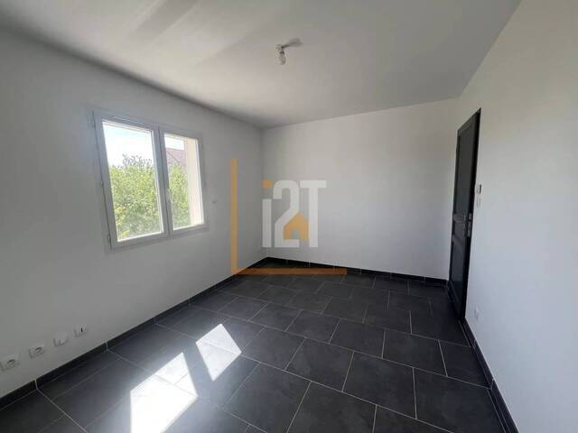 Sale House 4 rooms Fons 30730 91 m²