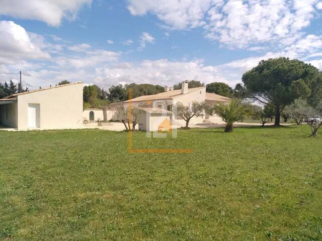 Vente Maison 5 pièces Arles 13200 130 m²