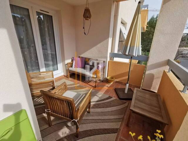 Rent Apartment 4 rooms Nîmes 30000 74 m²