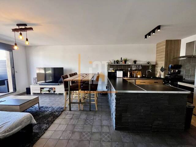 Sale Apartment 3 rooms La Calmette 30190 65.93 m²