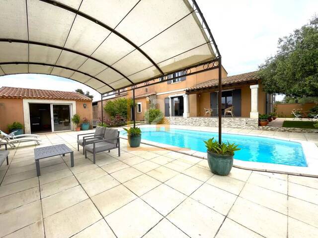 Sale House 5 rooms Beaucaire 30300 125 m²