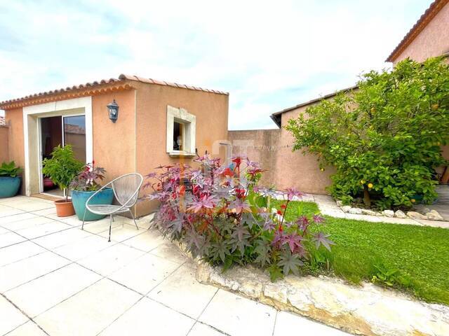 Sale House 5 rooms Beaucaire 30300 125 m²