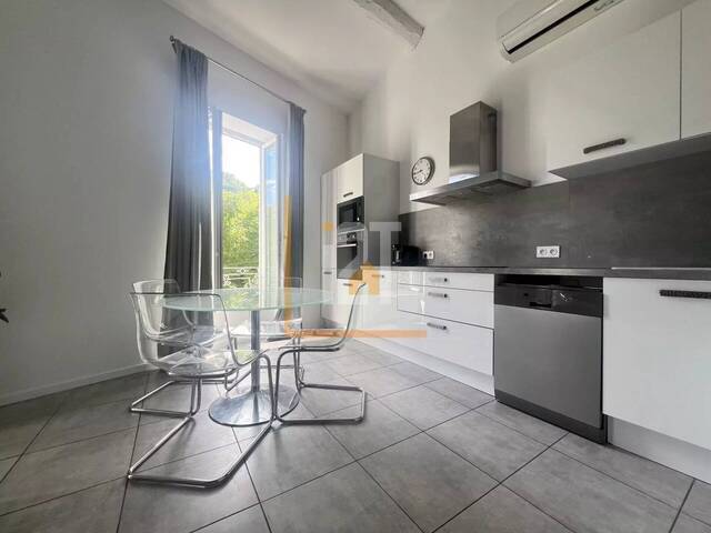 Vente Appartement 5 pièces Nîmes 30000 132 m²