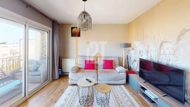 Vente Appartement 4 pièces Nîmes 30000 77 m²