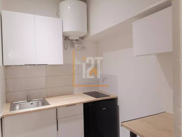 Location Appartement 1 pièce Nîmes 30000 23.63 m²