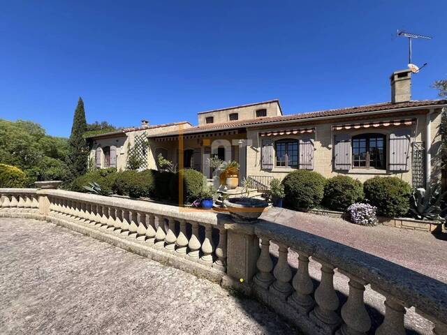 Vente Maison 7 pièces Uzès 30700 253 m²