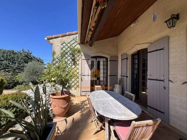 Vente Maison 7 pièces Uzès 30700 253 m²