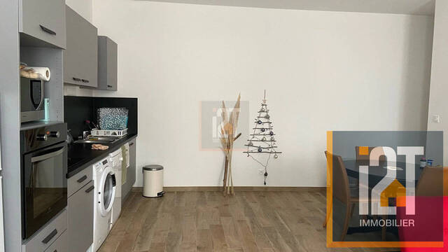 Rent Apartment 3 rooms Nîmes 30000 75 m²