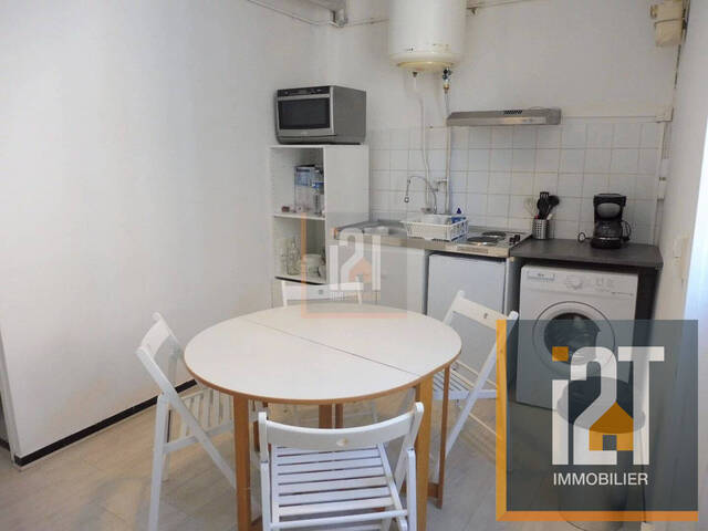 Location Appartement 1 pièce Nîmes 30000 30 m²