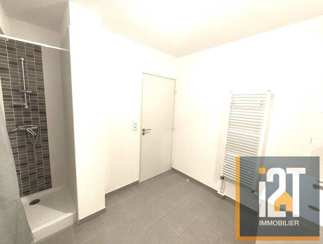 Vente Appartement 2 pièces Nîmes 30900 53 m²