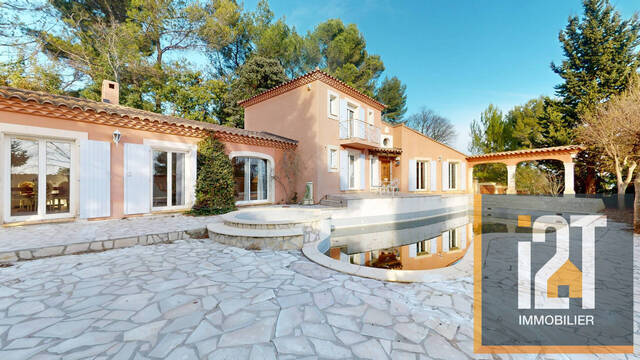 Vente Maison 7 pièces Nîmes 30000 172.79 m²