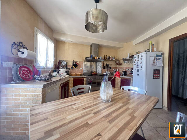 Vente Maison 5 pièces Castelnau-Valence 30190 144 m²