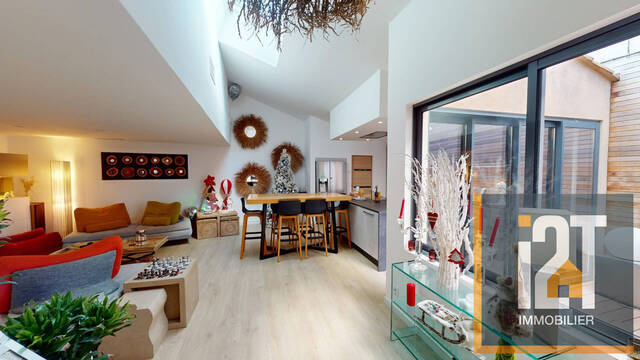 Vente Appartement 5 pièces Nîmes 30900 156 m²