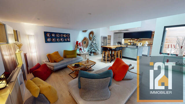Vente Appartement 5 pièces Nîmes 30900 156 m²