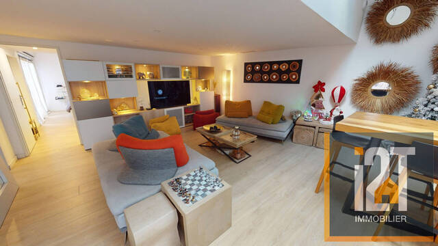 Vente Appartement 5 pièces Nîmes 30900 156 m²