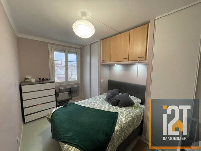 Sale Apartment 3 rooms Nîmes 30000 50 m²