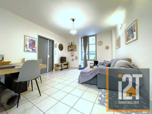 Sale Apartment 2 rooms Nîmes 30000 40 m²