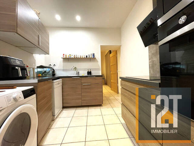Sale Apartment 2 rooms Nîmes 30000 40 m²