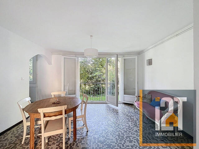Sale Apartment 3 rooms Nîmes 30000 65.93 m²
