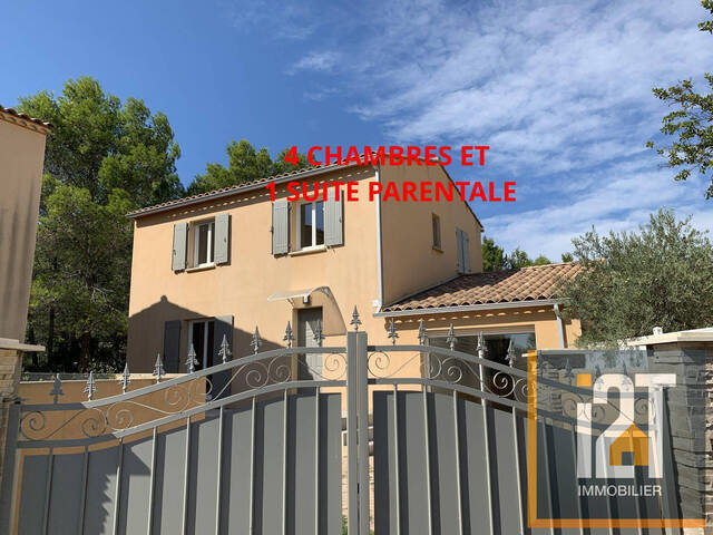 Vente Maison 6 pièces Nîmes 30000 132.81 m²