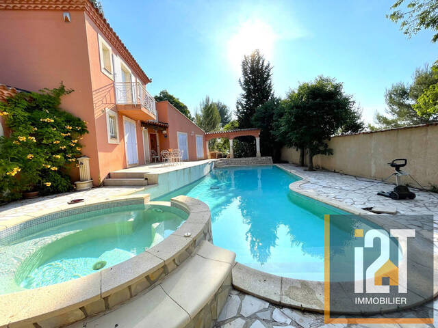 Vente Maison 7 pièces Nîmes 30000 172.79 m²
