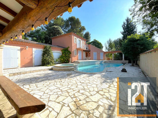 Vente Maison 7 pièces Nîmes 30000 172.79 m²