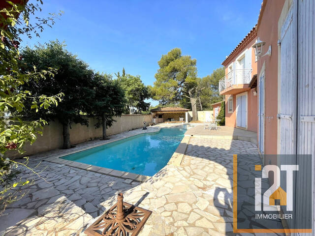 Vente Maison 7 pièces Nîmes 30000 172.79 m²