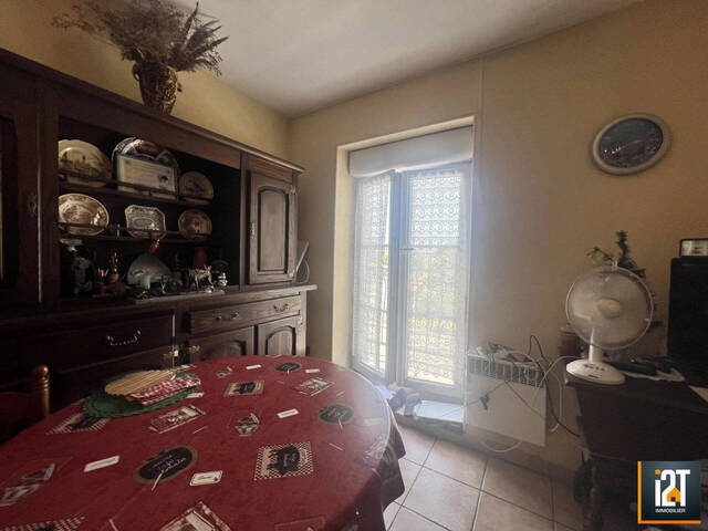 Sale Apartment 2 rooms Saint-Geniès-de-Malgoirès 30190 51 m²