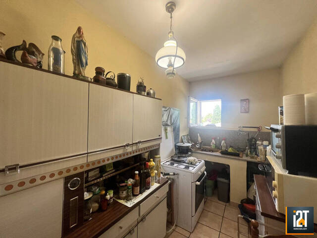 Sale Apartment 2 rooms Saint-Geniès-de-Malgoirès 30190 51 m²