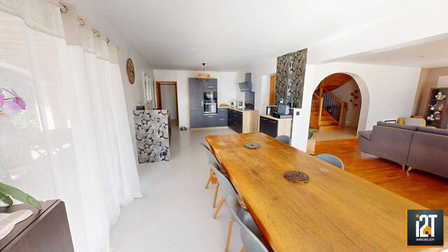 Vente Maison 6 pièces Fons 30730 141.7 m²