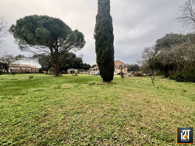 Vente Terrain Saint-Quentin-la-Poterie 30700 918 m²
