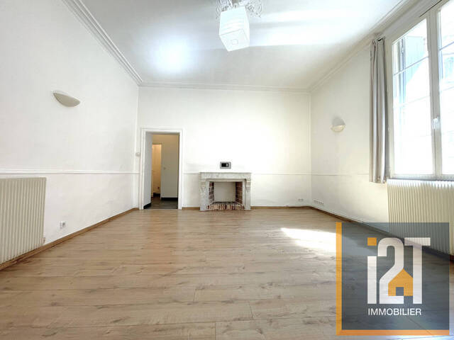 Sale Apartment 3 rooms Nîmes 30000 63.9 m²