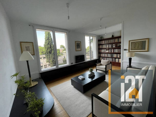 Sale Apartment 4 rooms Nîmes 30000 64 m²