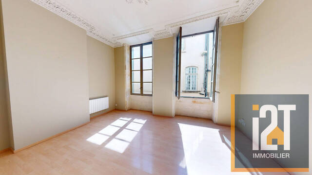 Rent Apartment 2 rooms Nîmes 30000 48.9 m²