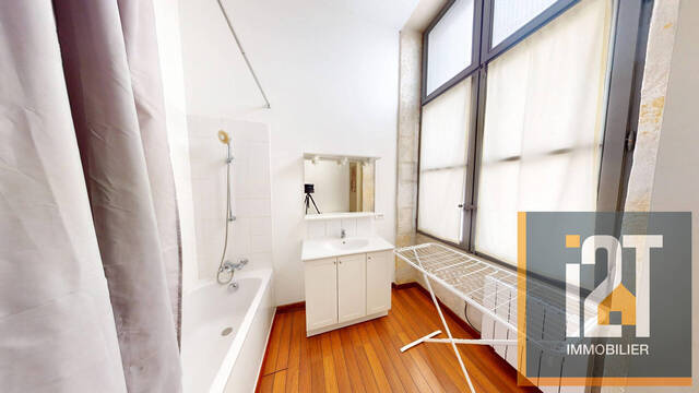 Rent Apartment 2 rooms Nîmes 30000 48.9 m²