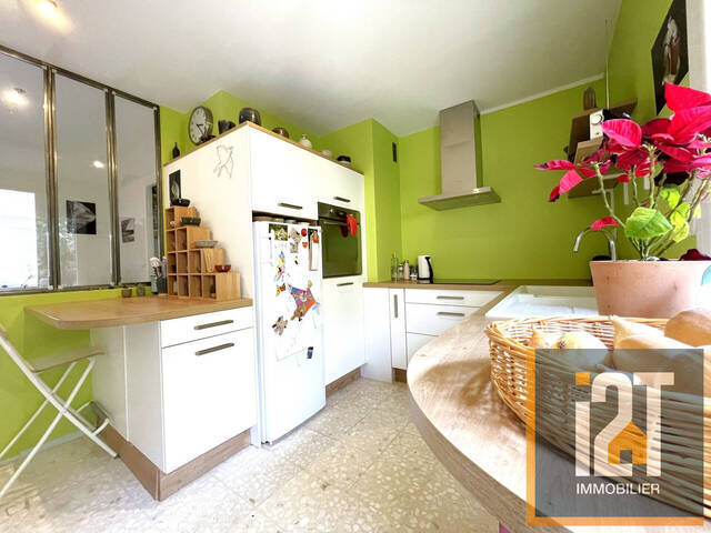 Vente Appartement 4 pièces Nîmes 30900 84 m²