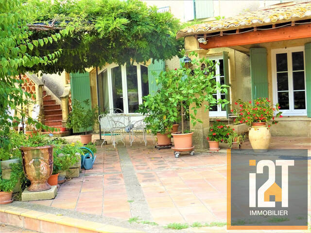 Sale House 7 rooms Sernhac 30210 220 m²