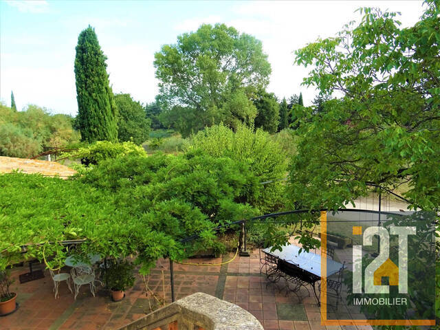 Sale House 7 rooms Sernhac 30210 220 m²